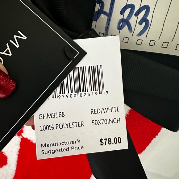 NWT Viral Magashoni home cozy throw Reversible checkered, heart print - Picture 4 of 7